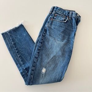 Abercrombie Mom Jeans in a Medium Wash with Light Distressing, size 25/0